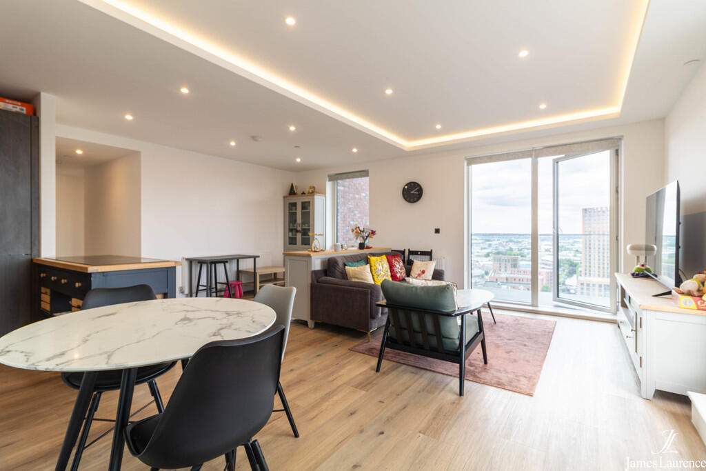2 bed Penthouse for rent in Birmingham. From James Laurence Sales and Lettings - Birmingham 2 bed Penthouse for rent in Birmingham. From James Laurence Sales and Lettings - Birmingham
