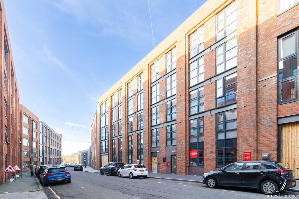 1 bed Apartment for rent in Birmingham. From James Laurence Sales and Lettings - Birmingham 1 bed Apartment for rent in Birmingham. From James Laurence Sales and Lettings - Birmingham