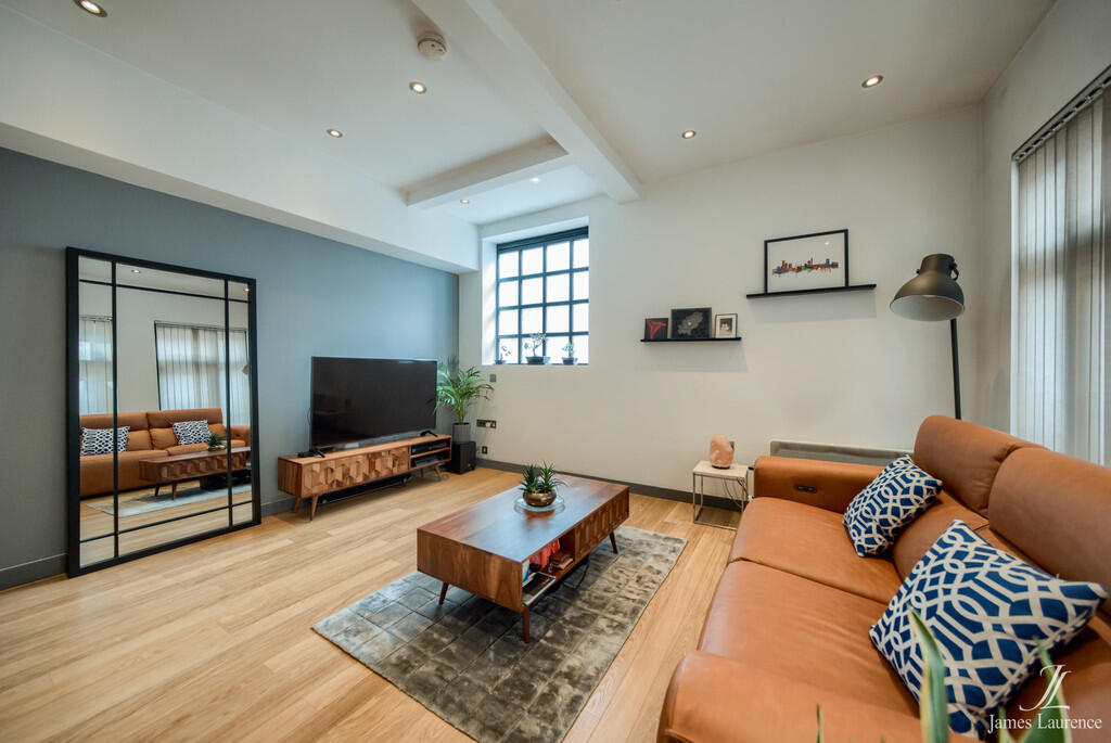 2 bed Apartment for rent in Birmingham. From James Laurence Sales and Lettings - Birmingham 2 bed Apartment for rent in Birmingham. From James Laurence Sales and Lettings - Birmingham