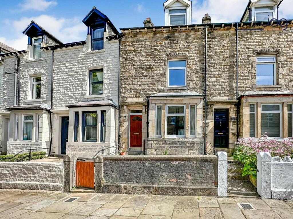 4 bed Mid Terraced House for rent in Lancaster. From JD Gallagher Estate Agents - Lancaster