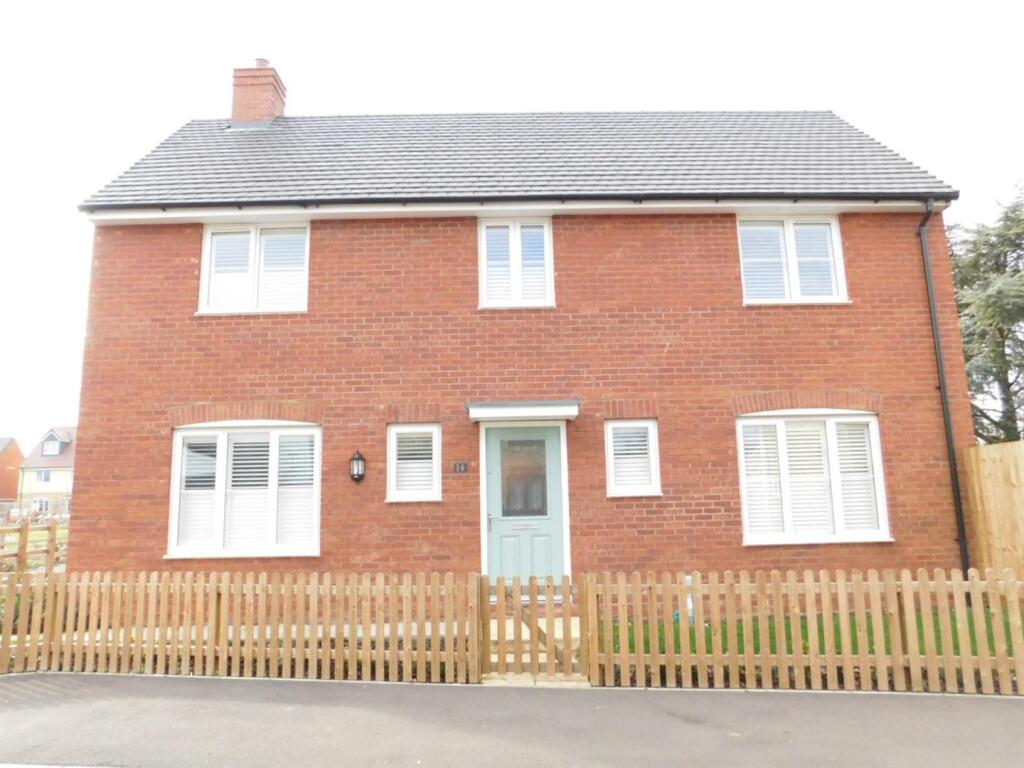 4 bed Detached for rent in Clifton. From First Step - Stotfold