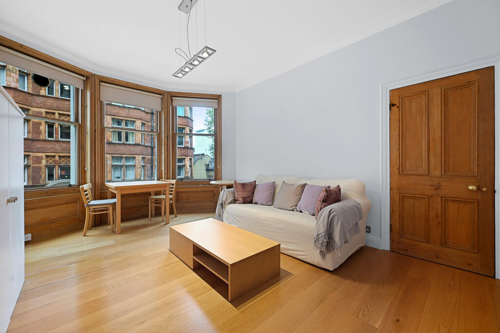 2 bed 1st Floor Flat for rent in Camden Town. From Jeremy James and Company