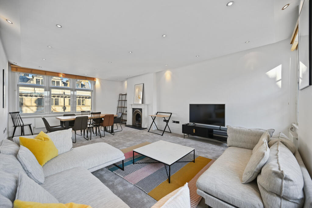 2 bed 1st Floor Flat for rent in Paddington. From Jeremy James and Company