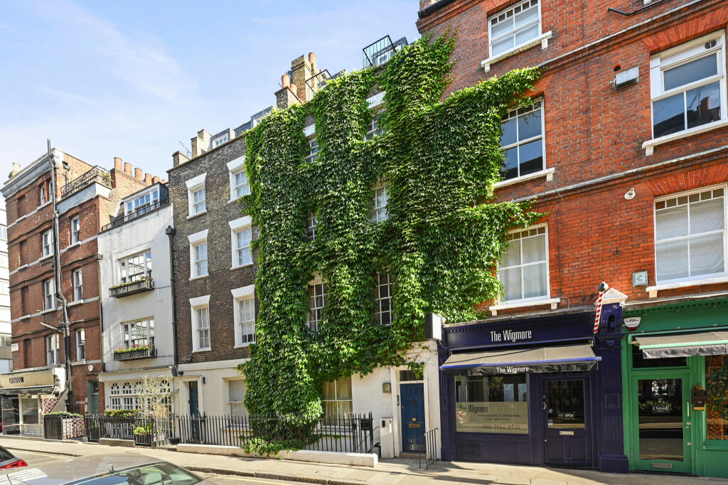 1 bed 1st Floor Flat for rent in London. From Jeremy James and Company