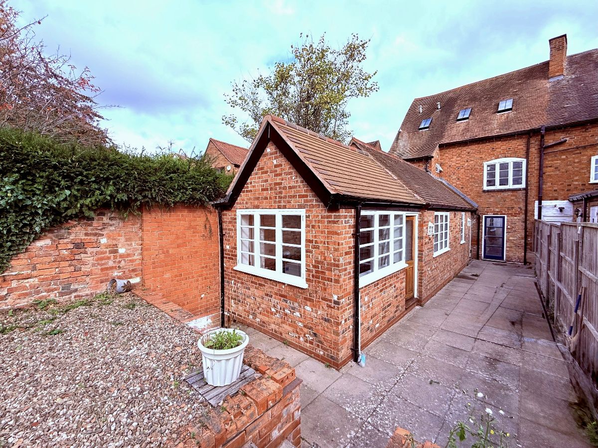 1 bed Apartment for rent in Pershore. From Jessava Estates - Whittington 1 bed Apartment for rent in Pershore. From Jessava Estates - Whittington