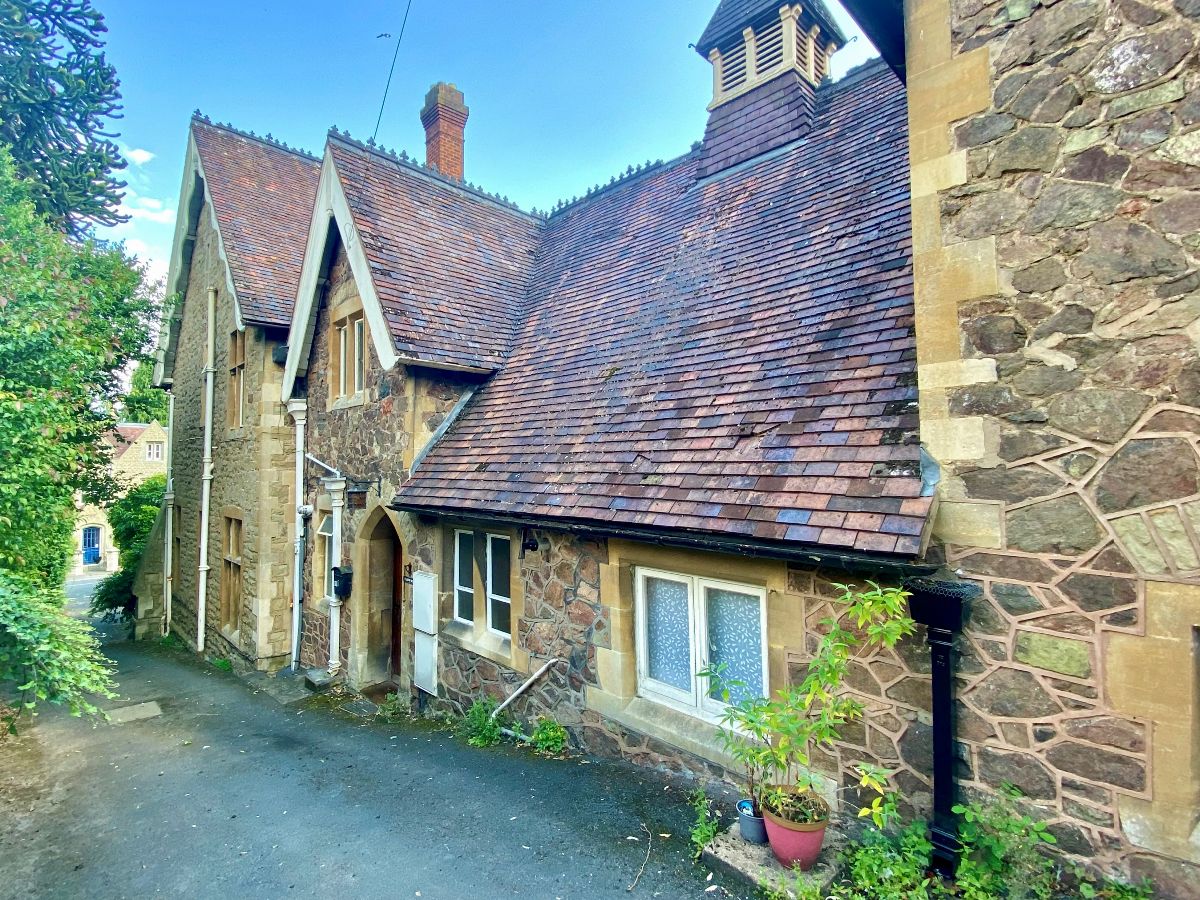 1 bed Mid Terraced House for rent in Malvern. From Jessava Estates 1 bed Mid Terraced House for rent in Malvern. From Jessava Estates