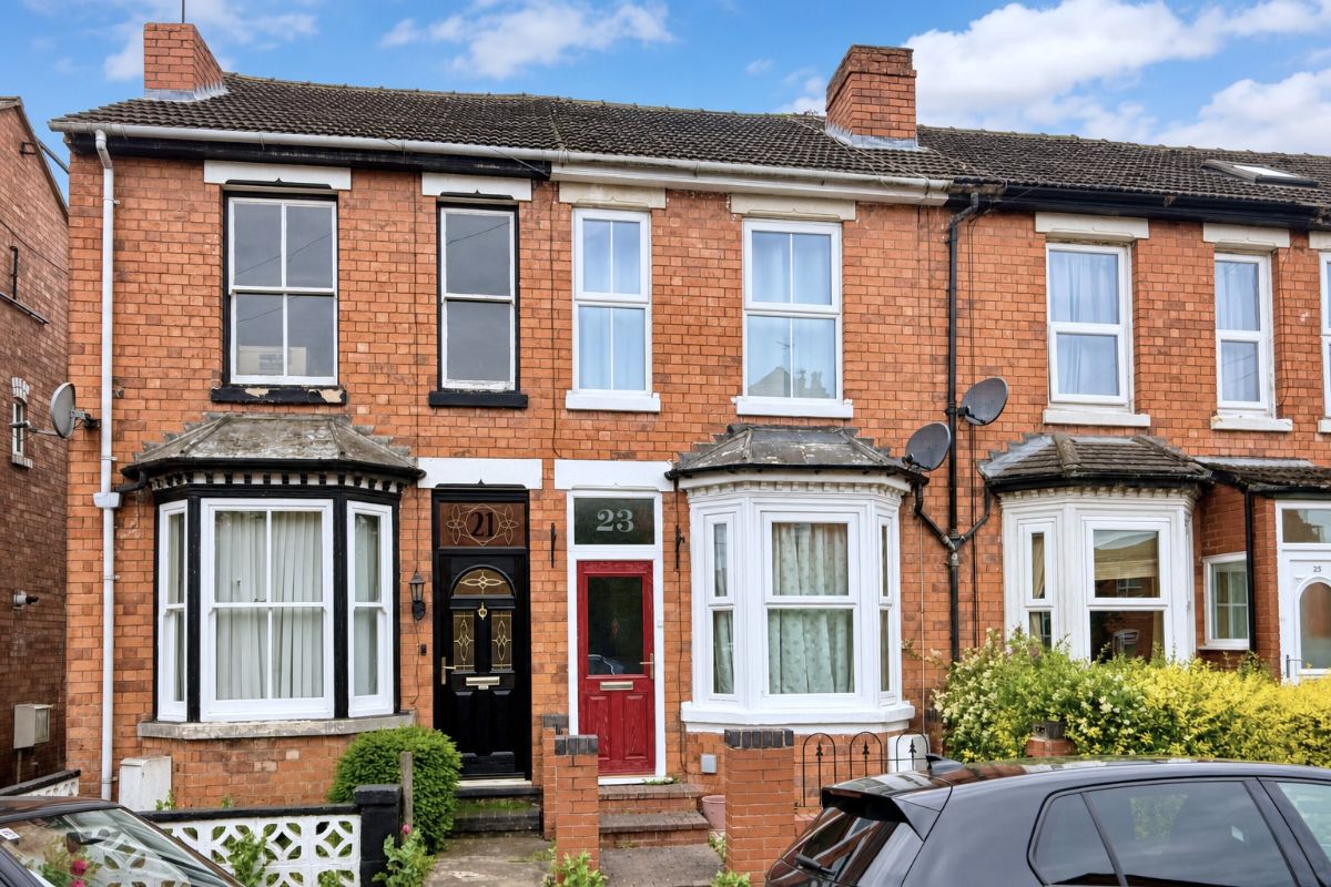 3 bed Mid Terraced House for rent in Worcester. From Jessava Estates 3 bed Mid Terraced House for rent in Worcester. From Jessava Estates