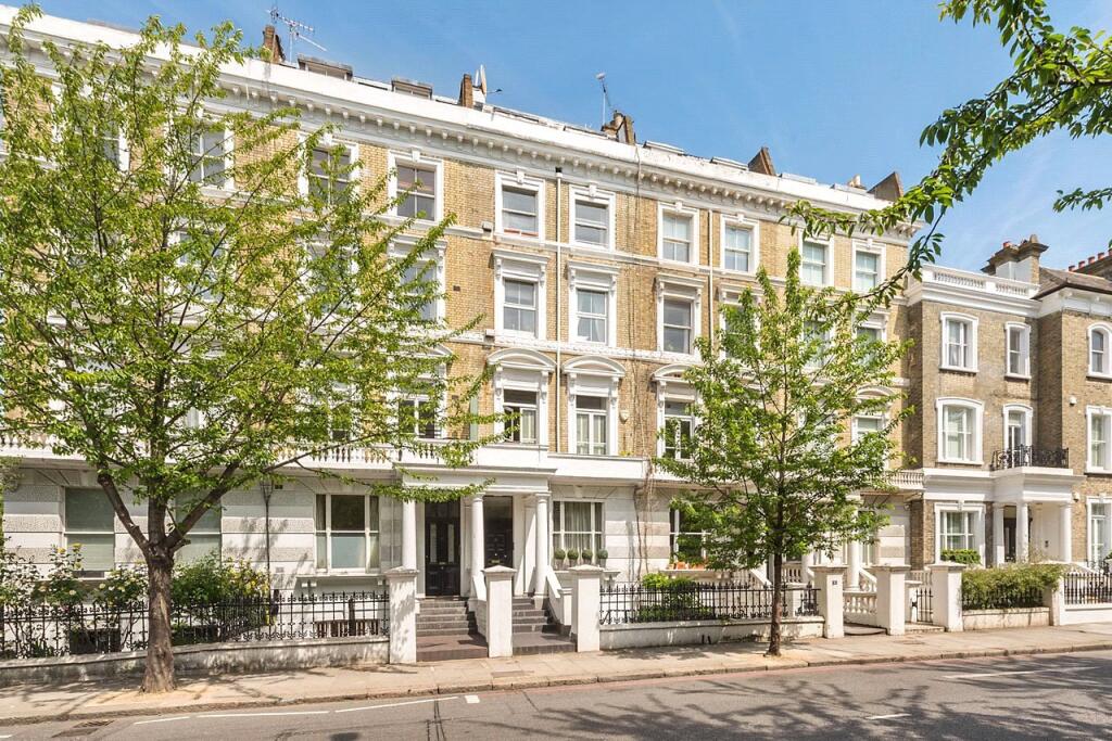 2 bed 1st Floor Flat for rent in London. From John D Wood & Co - Earls Court 2 bed 1st Floor Flat for rent in London. From John D Wood & Co - Earls Court
