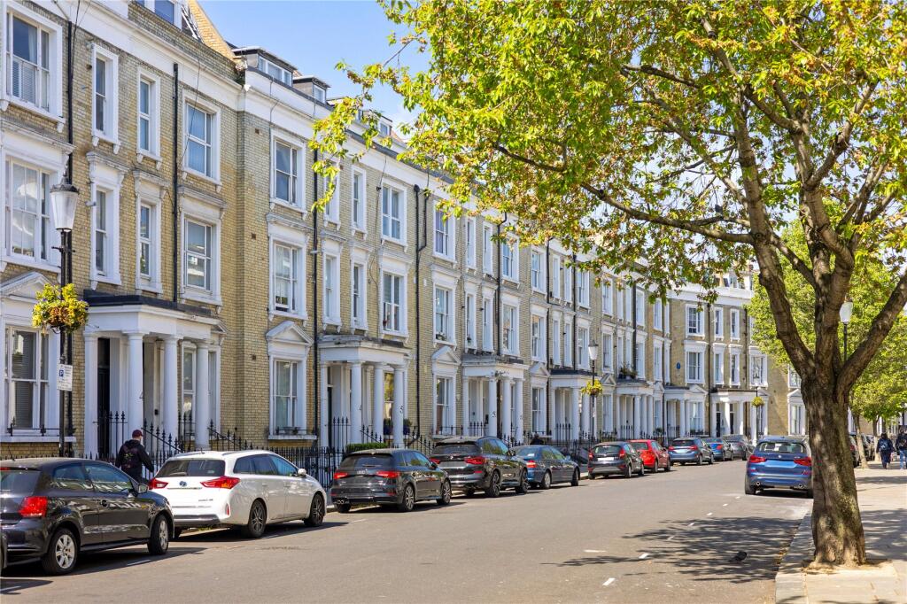 2 bed 1st Floor Flat for rent in London. From John D Wood & Co - Earls Court