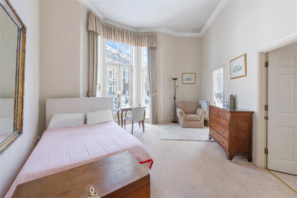 0 bed 1st Floor Flat for rent in Kensington. From John D Wood & Co - Earls Court
