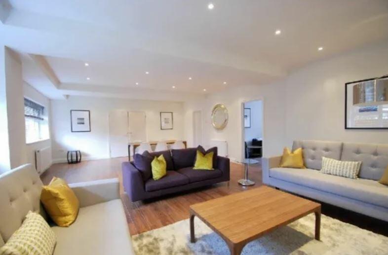 4 bed Detached House for rent in Hampstead. From John D Wood & Co - Loughton