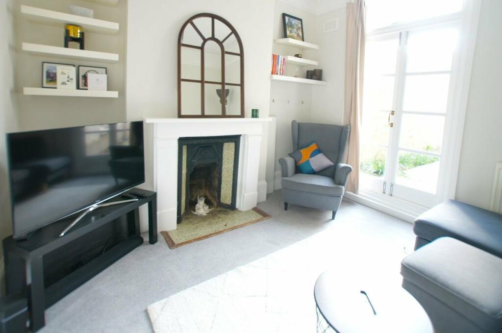 1 bed Mid Terraced House for rent in Wandsworth. From John Dean