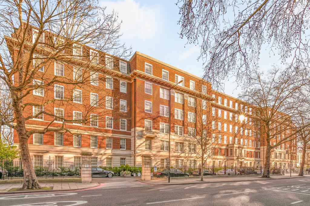 4 bed Apartment for rent in London. From Jonathan Arron Residential