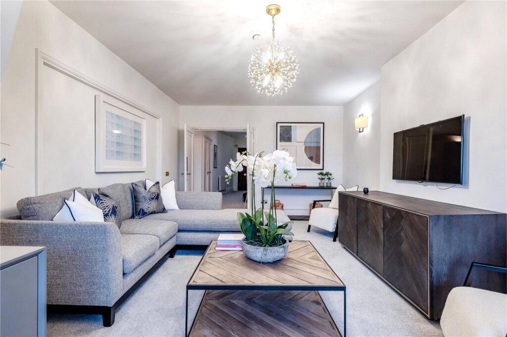 4 bed Penthouse for rent in London. From Jonathan Arron Residential