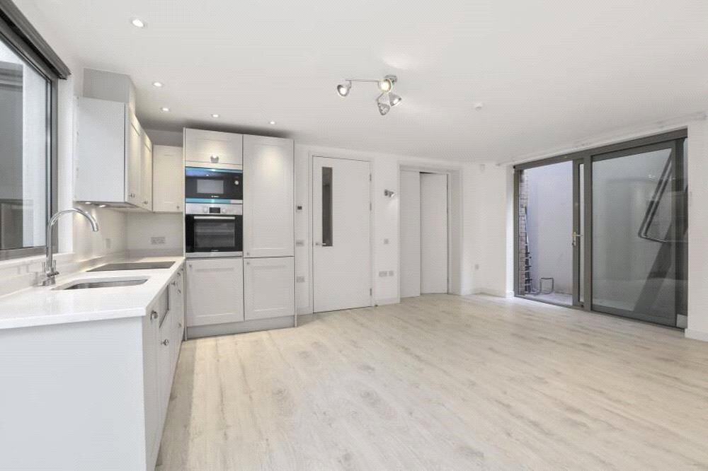 2 bed Apartment for rent in London. From Jonathan Arron Residential