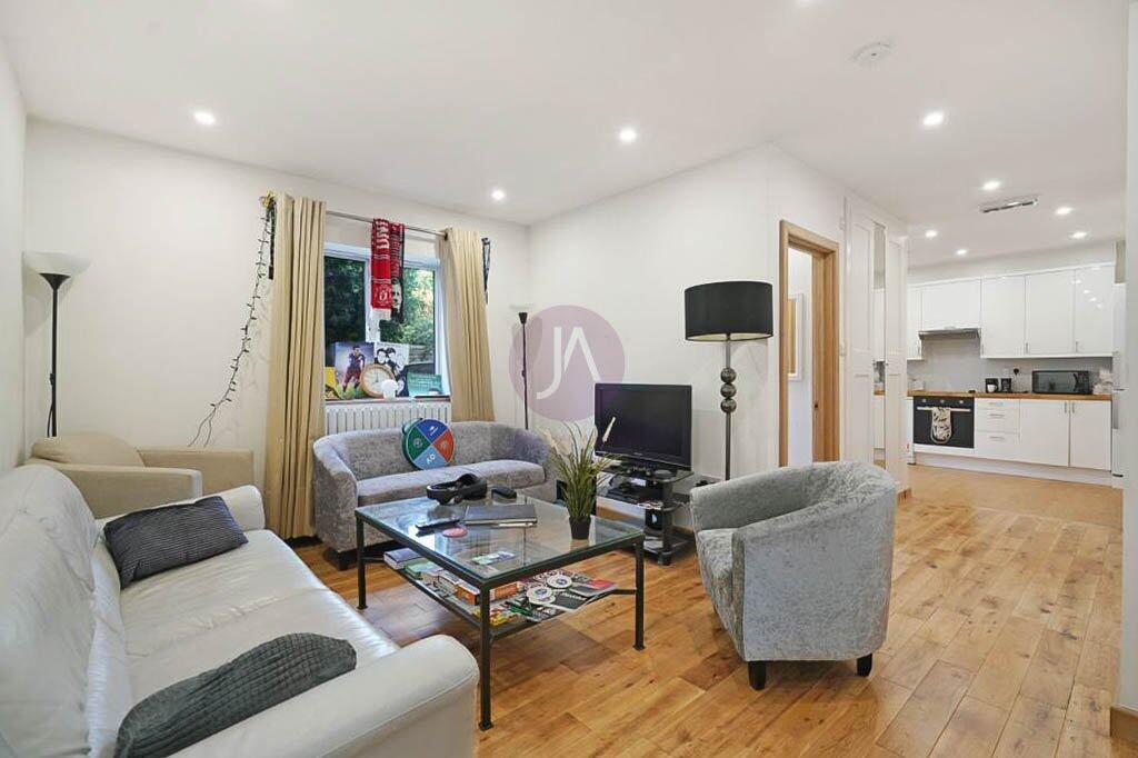 2 bed Apartment for rent in Paddington. From Jonathan Arron Residential