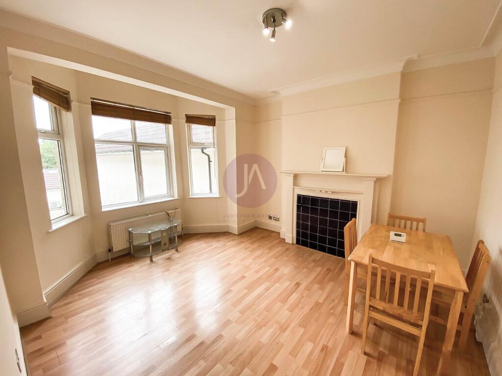 2 bed Apartment for rent in London. From Jonathan Arron Residential 2 bed Apartment for rent in London. From Jonathan Arron Residential