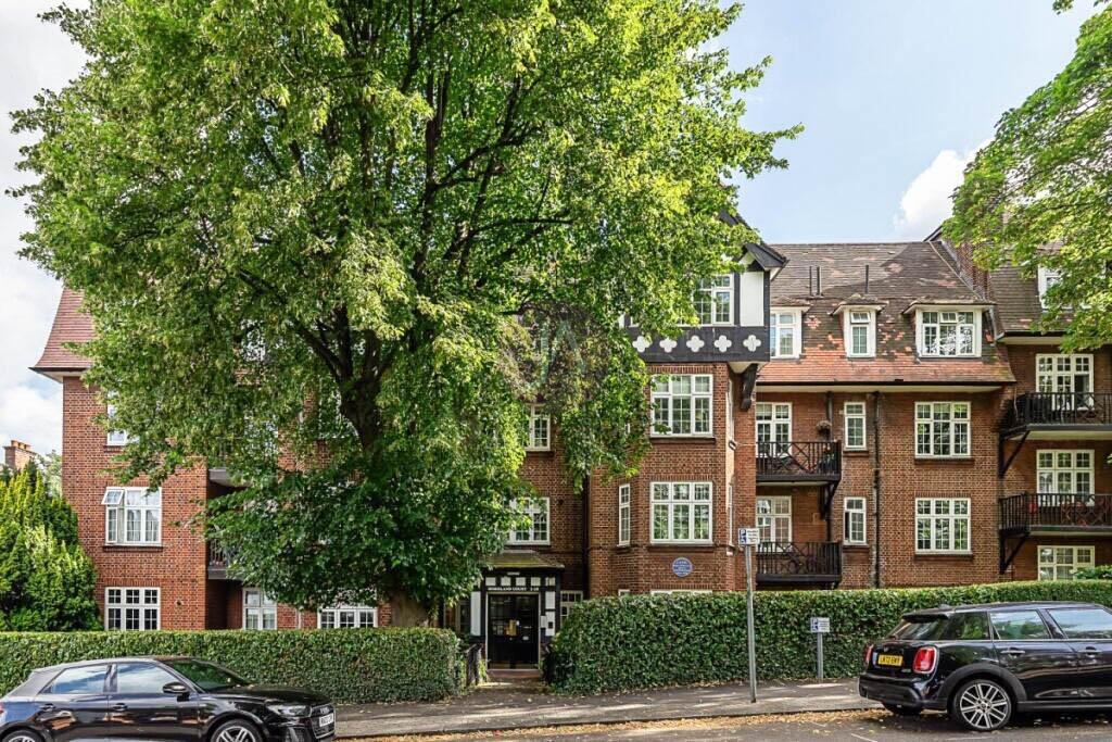 2 bed Apartment for rent in London. From Jonathan Arron Residential