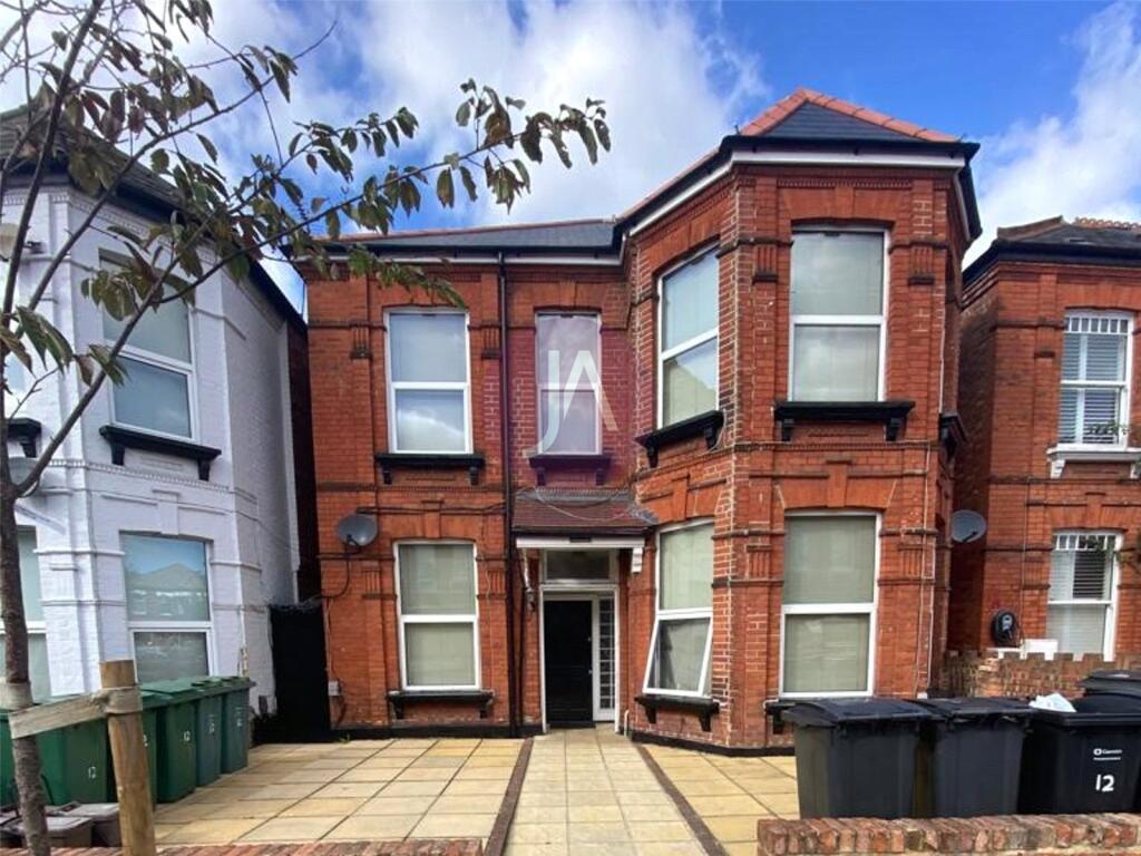 1 bed Apartment for rent in Willesden. From Jonathan Arron Residential