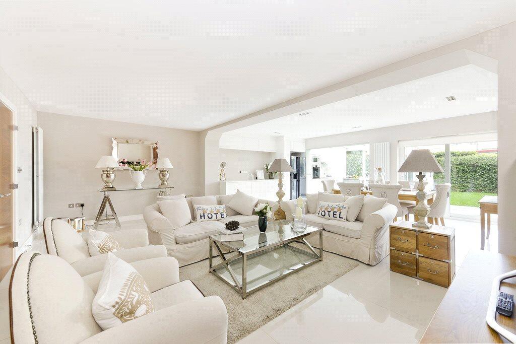 4 bed Mid Terraced House for rent in Hampstead. From Jonathan Arron Residential