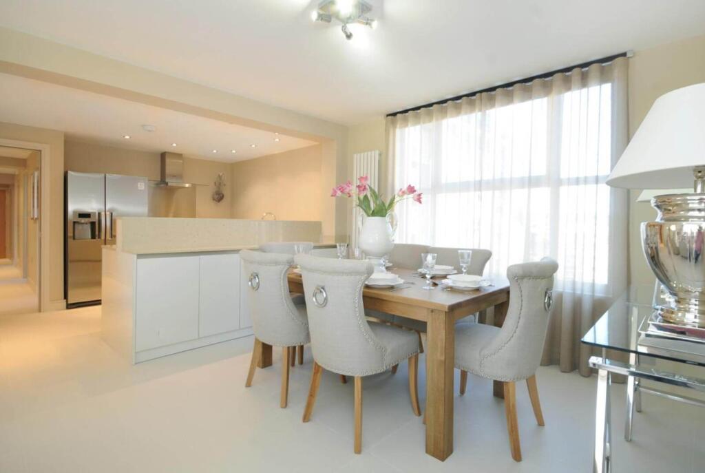 3 bed Apartment for rent in London. From Jonathan Arron Residential