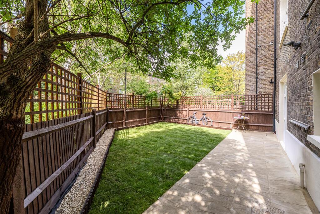 3 bed 1st Floor Flat for rent in Paddington. From Jorgensen Turner