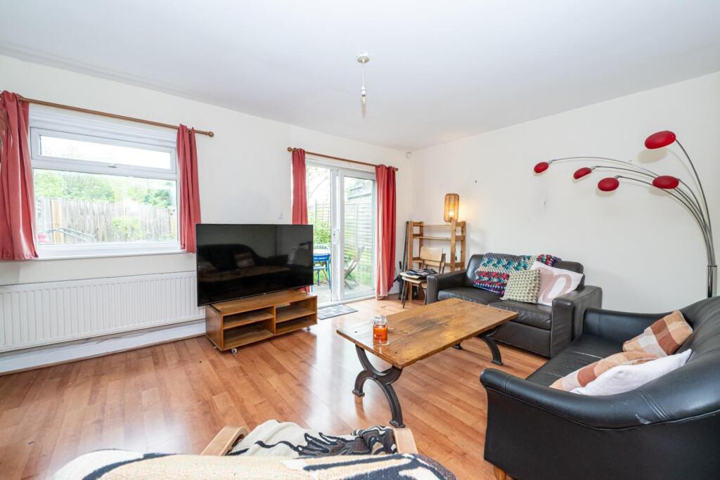 3 bed Detached for rent in Stoke Newington. From Jorgensen Turner