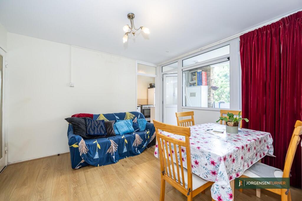 3 bed 1st Floor Flat for rent in Hampstead. From Jorgensen Turner