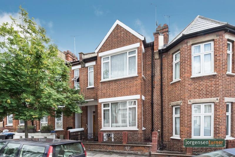 1 bed 1st Floor Flat for rent in London. From Jorgensen Turner