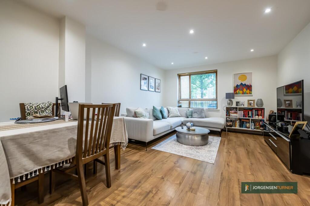 1 bed 1st Floor Flat for rent in Hampstead. From Jorgensen Turner 1 bed 1st Floor Flat for rent in Hampstead. From Jorgensen Turner