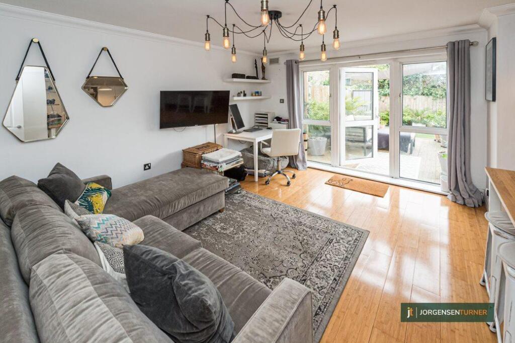 1 bed 1st Floor Flat for rent in Hampstead. From Jorgensen Turner 1 bed 1st Floor Flat for rent in Hampstead. From Jorgensen Turner