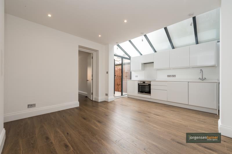 2 bed 1st Floor Flat for rent in Willesden. From Jorgensen Turner