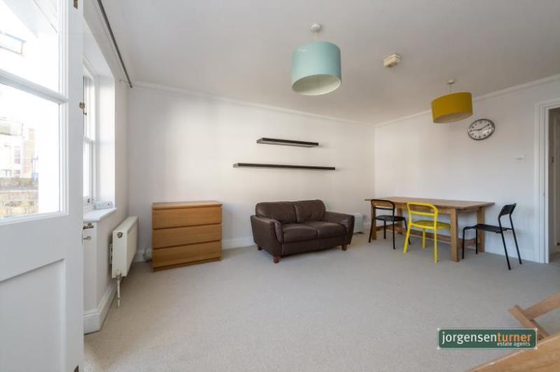 2 bed Detached for rent in Paddington. From Jorgensen Turner