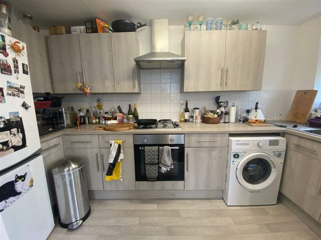 1 bed Flat for rent in London. From Jukes & Co Estate Agents - South Norwood