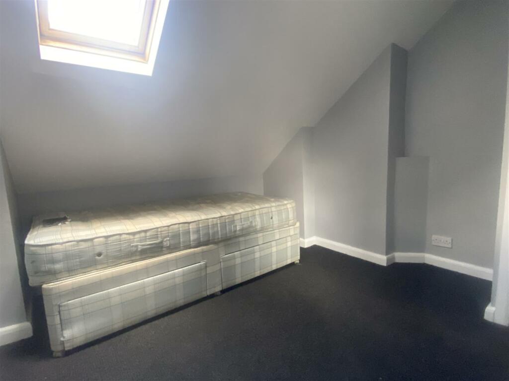 1 bed Room for rent in Croydon. From Jukes & Co Estate Agents - South Norwood
