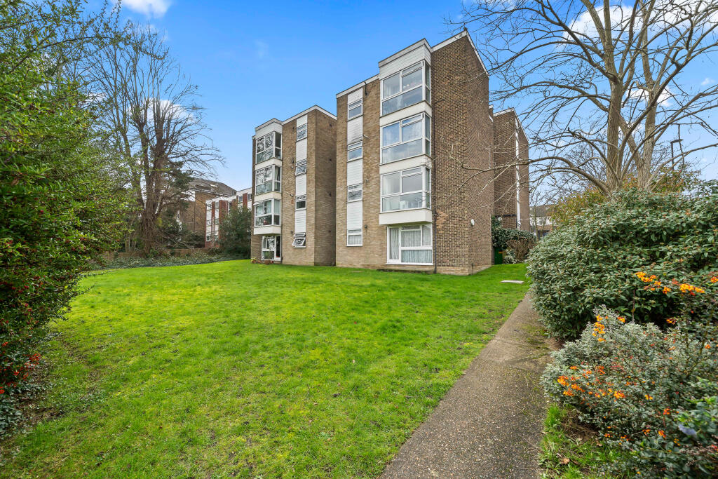 1 bed 1st Floor Flat for rent in Penge. From Jukes & Co Estate Agents - South Norwood 1 bed 1st Floor Flat for rent in Penge. From Jukes & Co Estate Agents - South Norwood