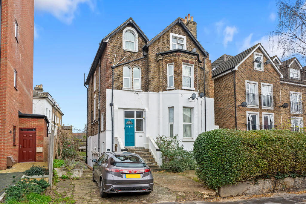 2 bed 1st Floor Flat for rent in Penge. From Jukes & Co Estate Agents - South Norwood 2 bed 1st Floor Flat for rent in Penge. From Jukes & Co Estate Agents - South Norwood