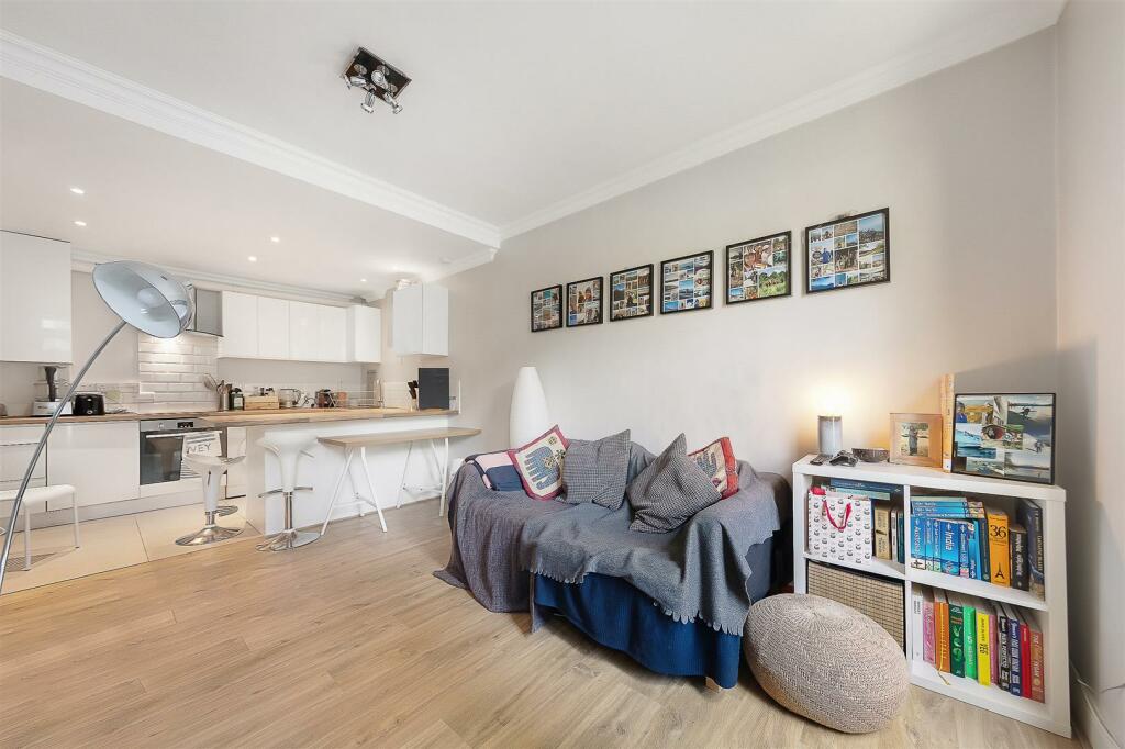 1 bed Flat for rent in Clapham. From Keating Estates Ltd