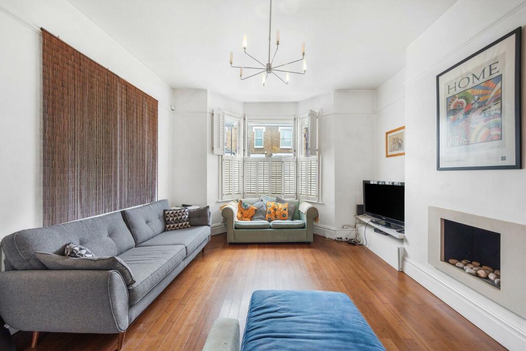4 bed Detached House for rent in Clapham. From Keating Estates Ltd