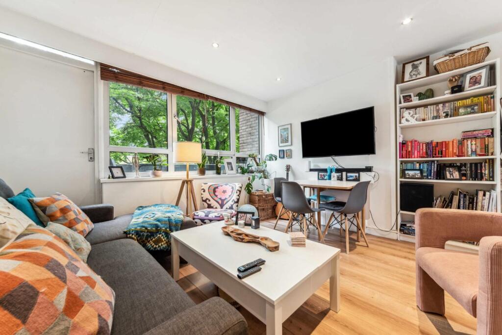 2 bed 1st Floor Flat for rent in Clapham. From Keating Estates - Clapham