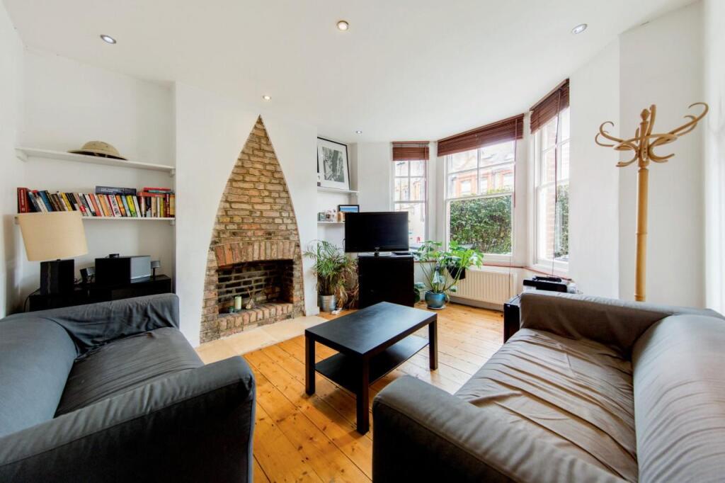 2 bed 1st Floor Flat for rent in Clapham. From Keating Estates - Clapham 2 bed 1st Floor Flat for rent in Clapham. From Keating Estates - Clapham