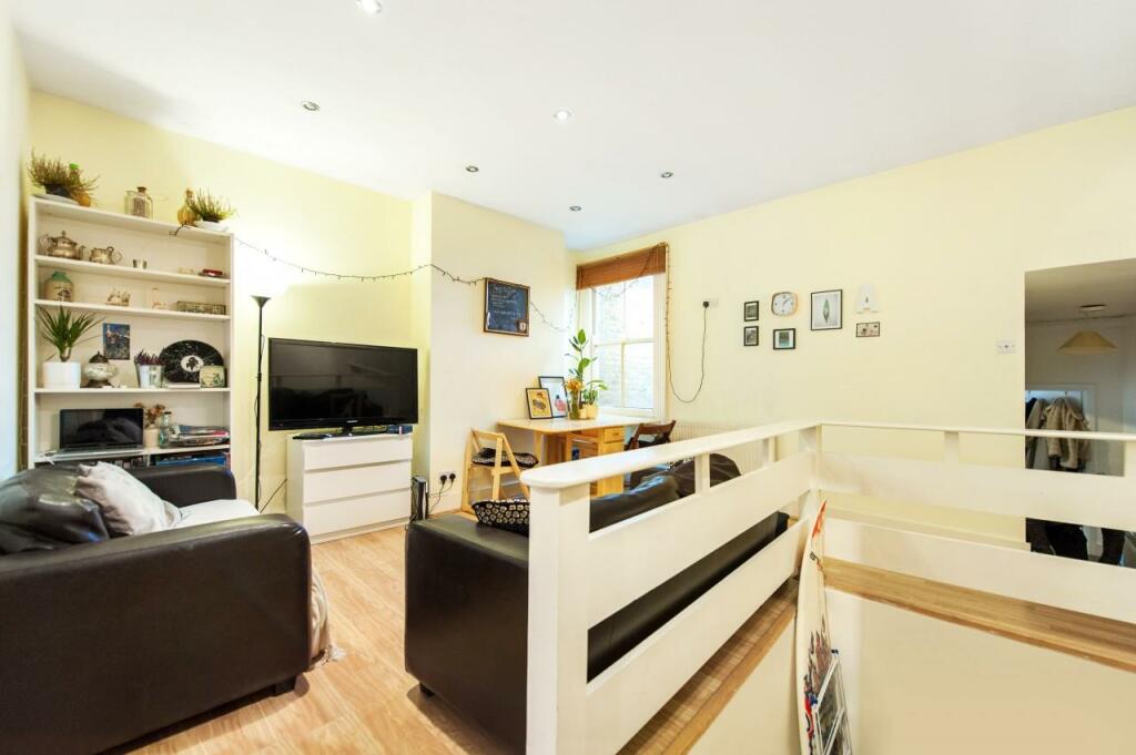 3 bed Flat for rent in Clapham. From Keating Estates Ltd