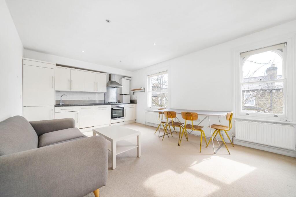 1 bed 1st Floor Flat for rent in Clapham. From Keating Estates - Brixton