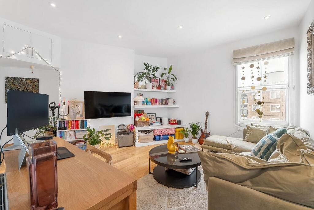 2 bed 1st Floor Flat for rent in Clapham. From Keating Estates - Brixton