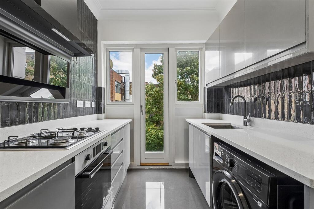 2 bed 1st Floor Flat for rent in Clapham. From Keating Estates - Brixton