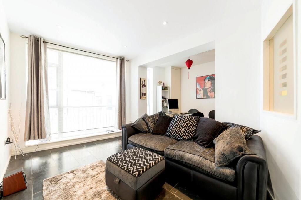 2 bed 1st Floor Flat for rent in Clapham. From Keating Estates - Herne Hill