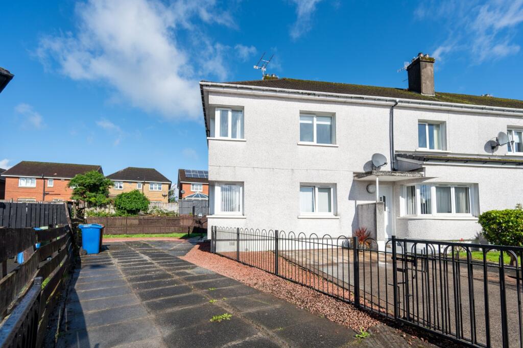 3 bed 1st Floor Flat for rent in Dumbarton. From Clyde Property - Helenburgh - Lettings 3 bed 1st Floor Flat for rent in Dumbarton. From Clyde Property - Helenburgh - Lettings