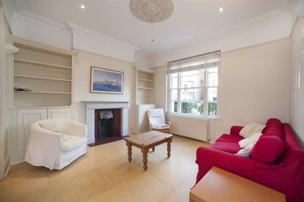 4 bed 1st Floor Flat for rent in Acton. From Kerr and Co - Shepherds Bush & Hammersmith