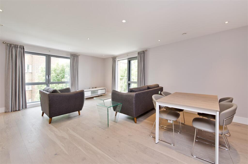 2 bed 1st Floor Flat for rent in Hammersmith. From Kerr and Co - Shepherds Bush & Hammersmith 2 bed 1st Floor Flat for rent in Hammersmith. From Kerr and Co - Shepherds Bush & Hammersmith