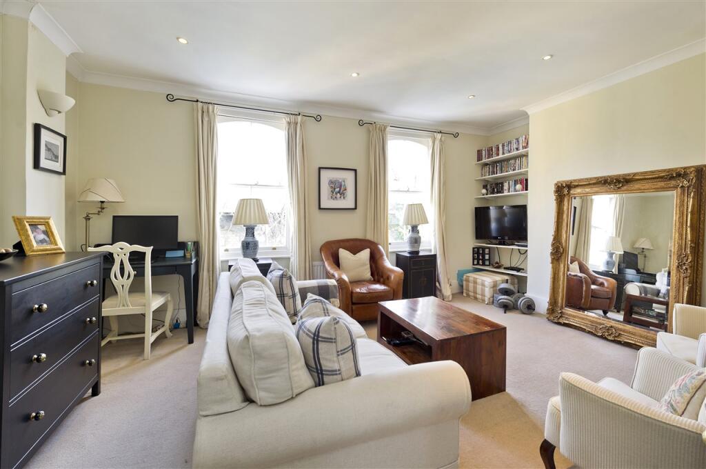2 bed Annexe for rent in Hammersmith. From Kerr and Co - Shepherds Bush & Hammersmith